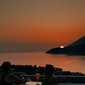 Sunset Serenity , Himarë Albanien