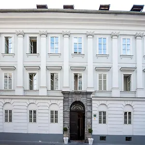 Antiq Palace - Historic Of Europe 4* Lublaň